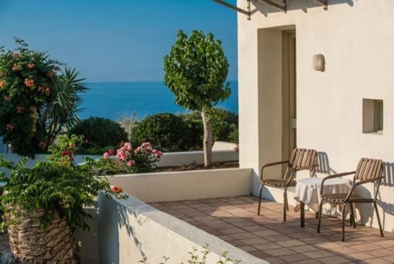 Scaleta Beach Hotel Skaleta Bagian luar foto