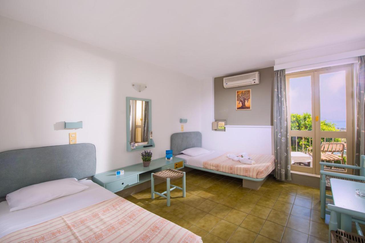 Scaleta Beach Hotel Skaleta Bagian luar foto