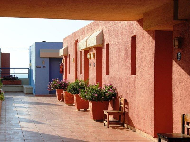 Scaleta Beach Hotel Skaleta Bagian luar foto